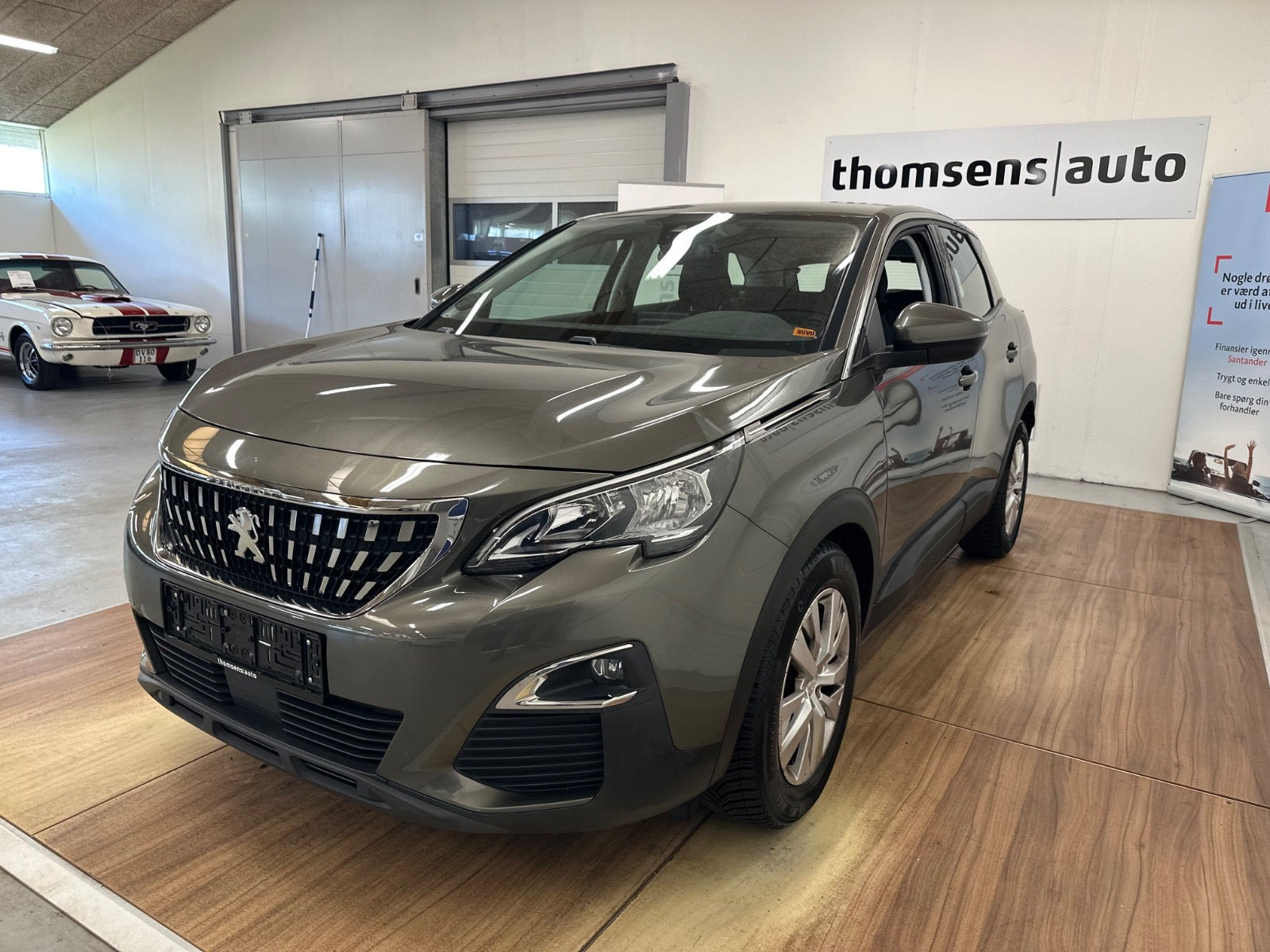 Grå Peugeot 3008 fra 2019