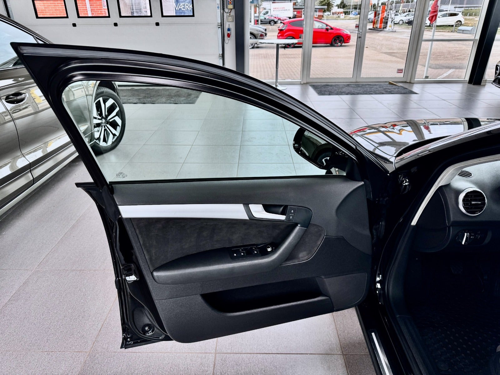 Gul Audi A3 fra 2012