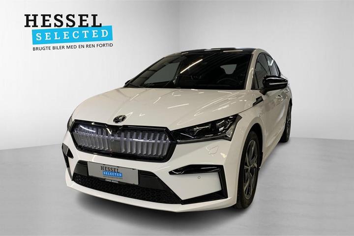 Hvid Skoda Enyaq fra 2023