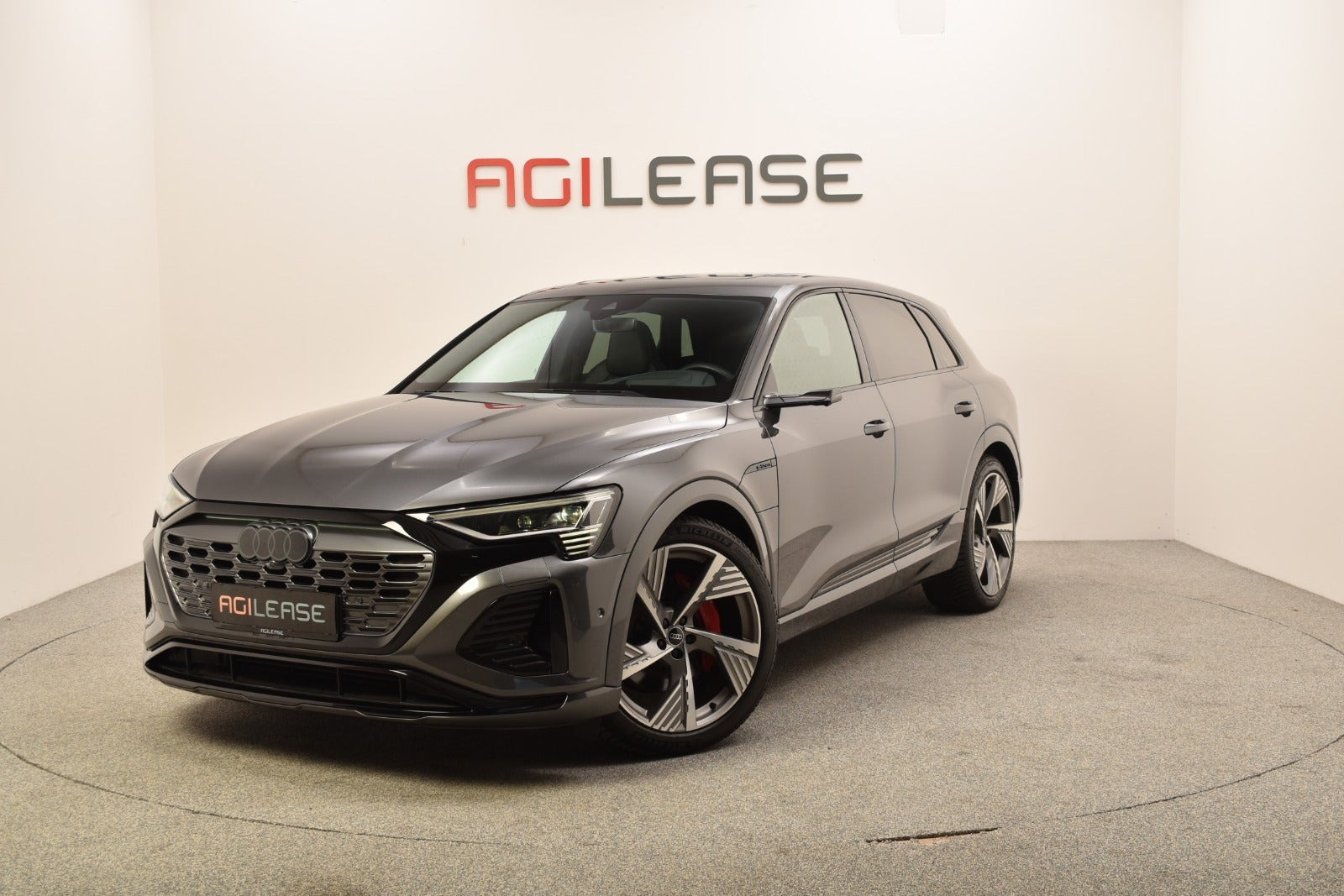Audi Q8 e-tron 55 S-line quattro