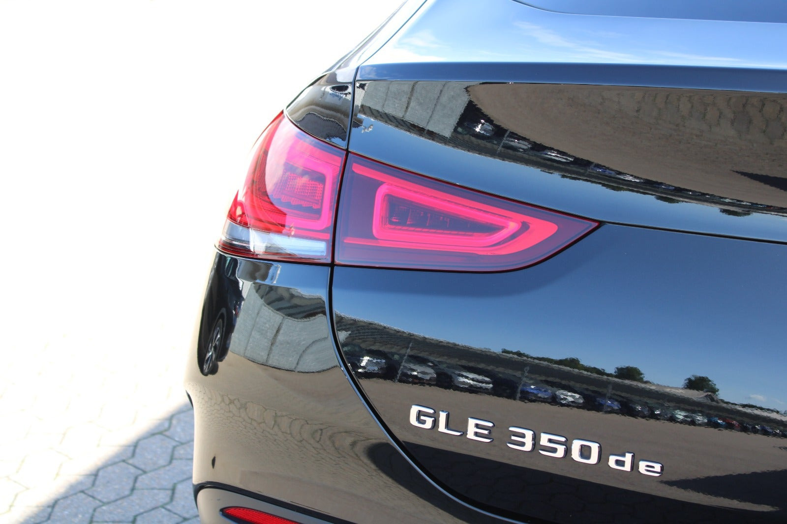 Sort Mercedes GLE350 de fra 2023