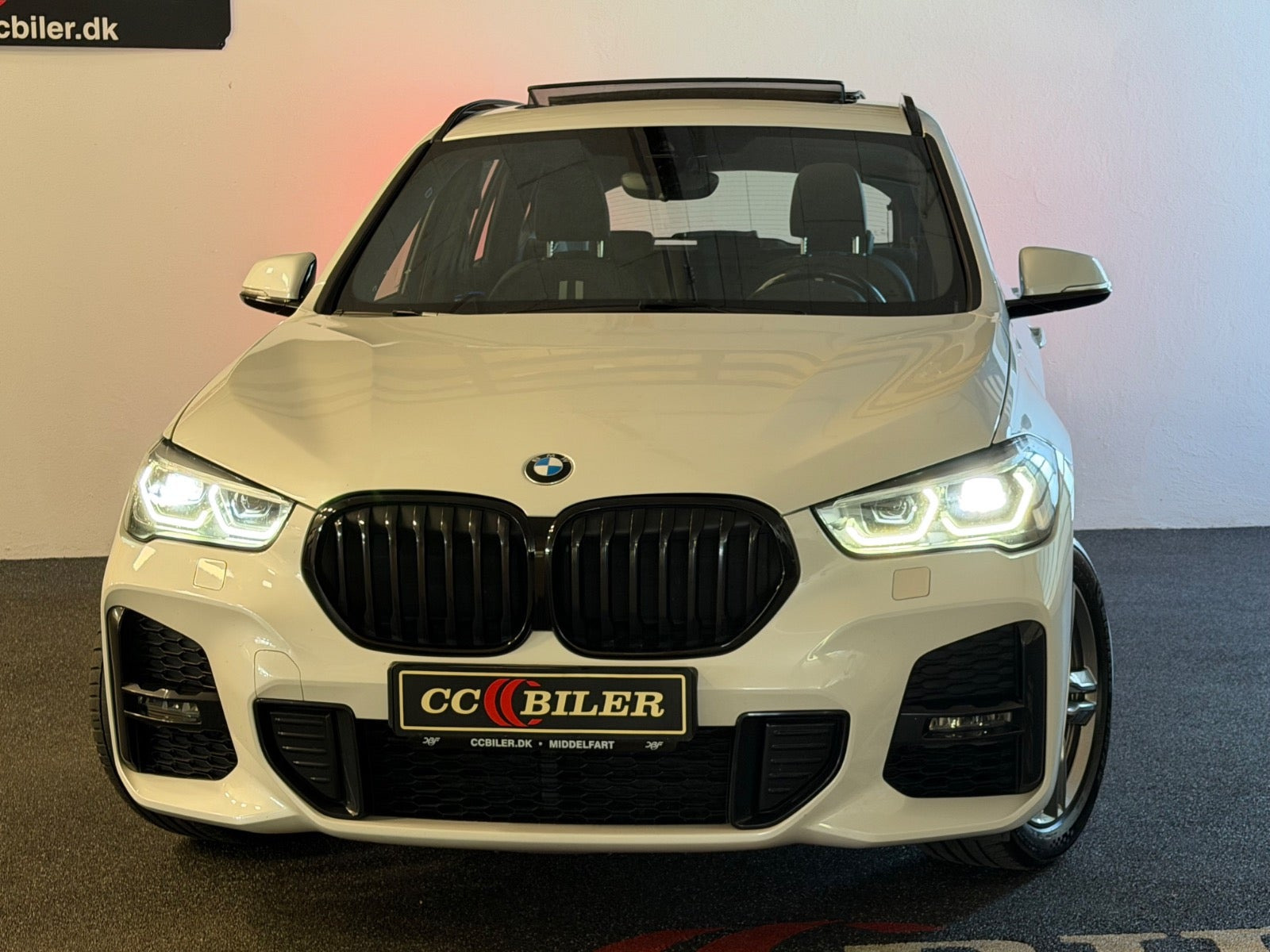 Hvid BMW X1 fra 2021