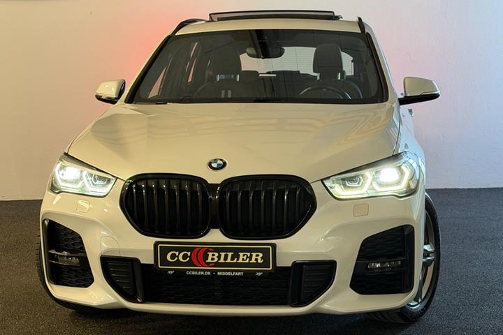 Hvid BMW X1 fra 2021