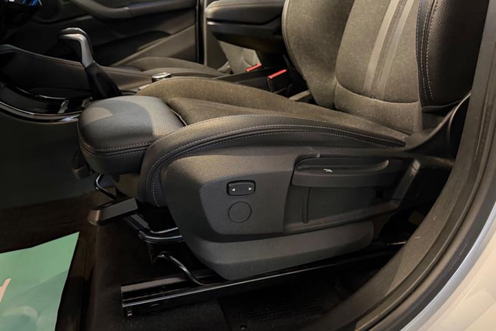 Hvid BMW X1 fra 2021