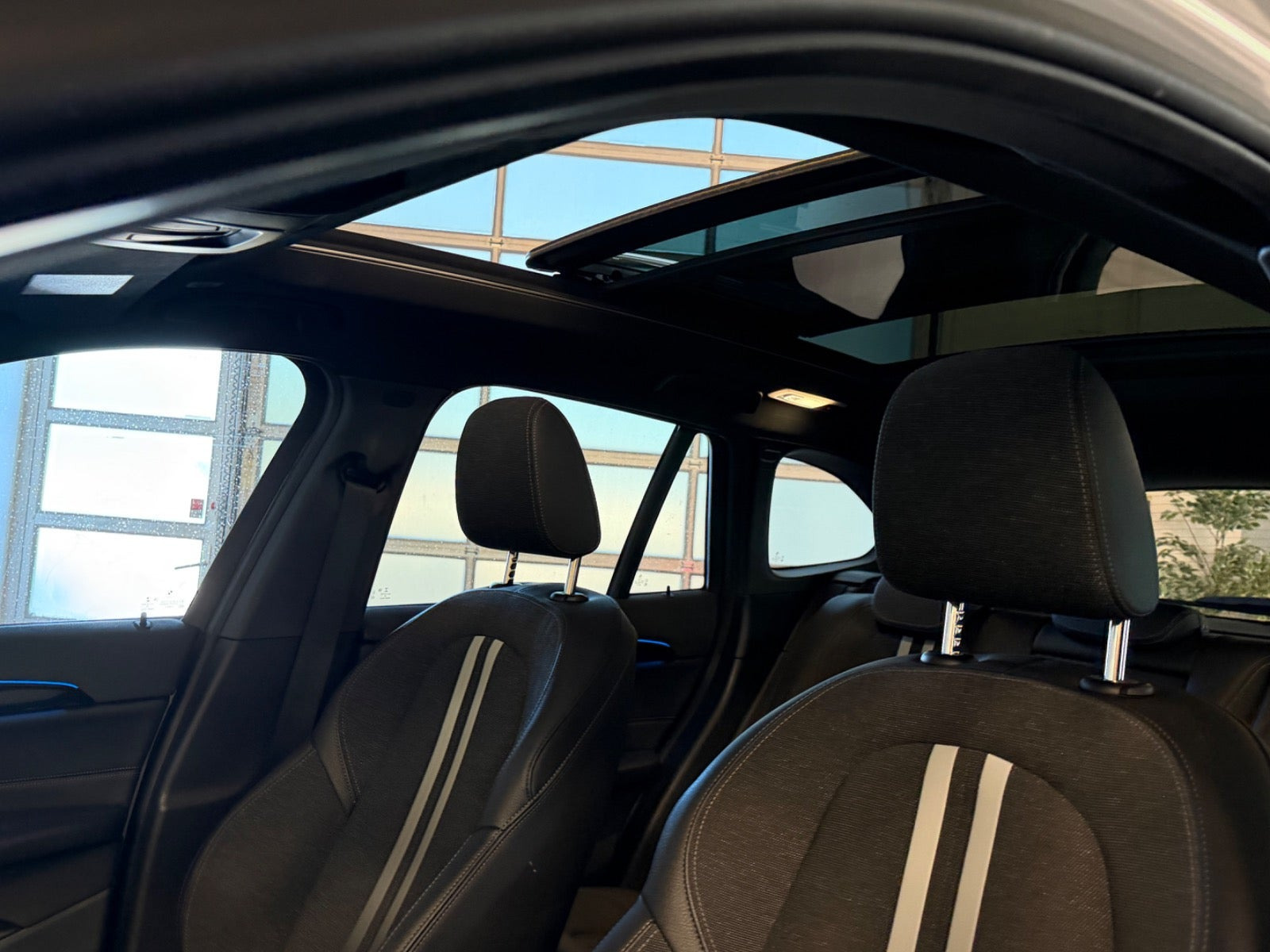 Hvid BMW X1 fra 2021