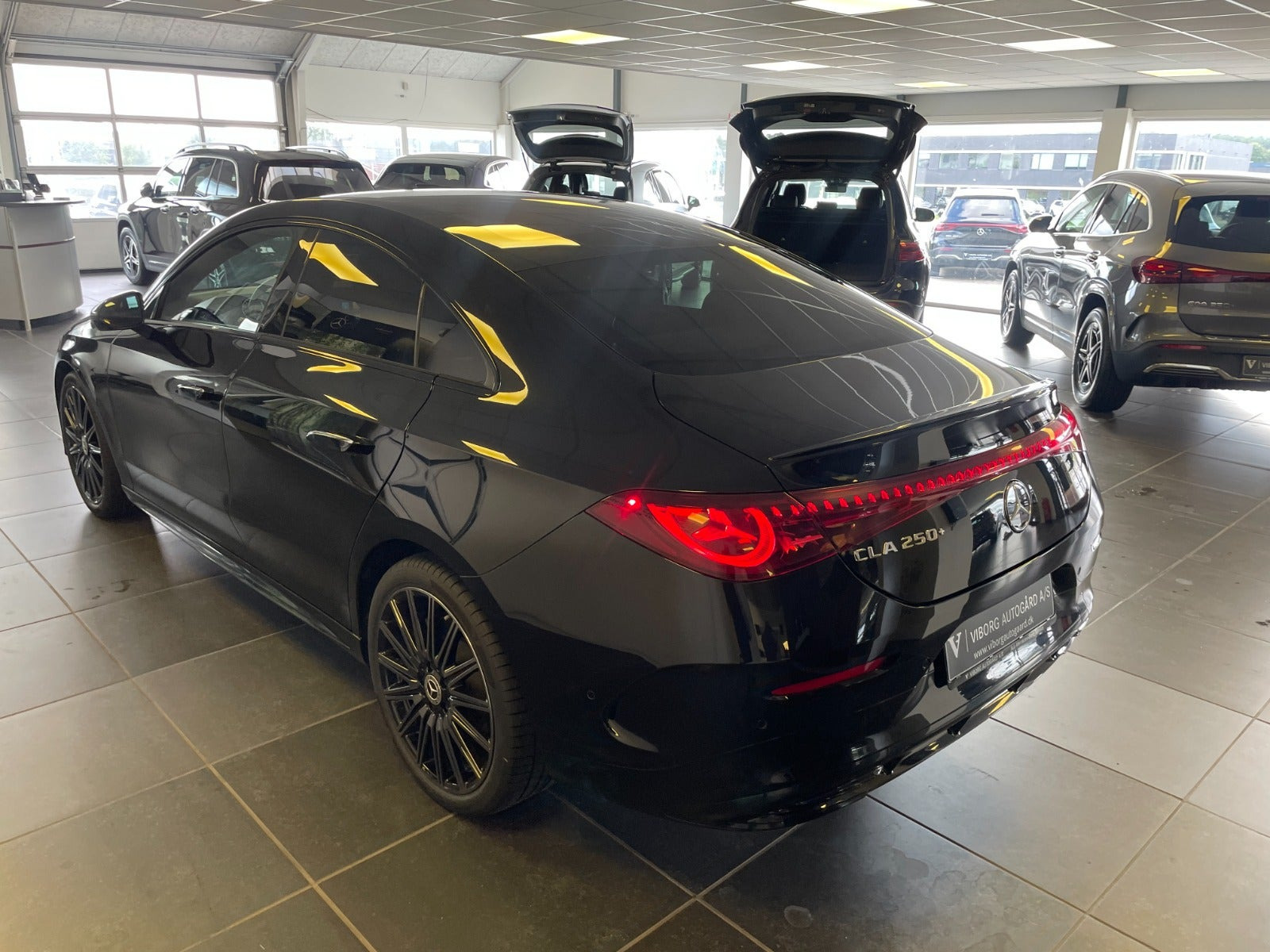 Sort Mercedes CLA250+ fra 2025