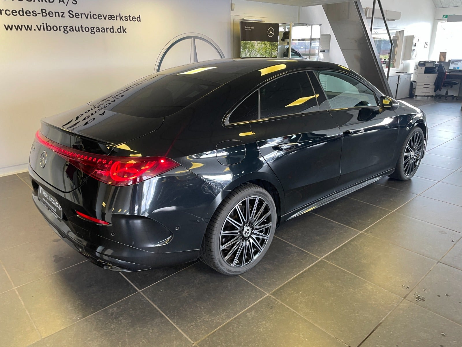 Sort Mercedes CLA250+ fra 2025