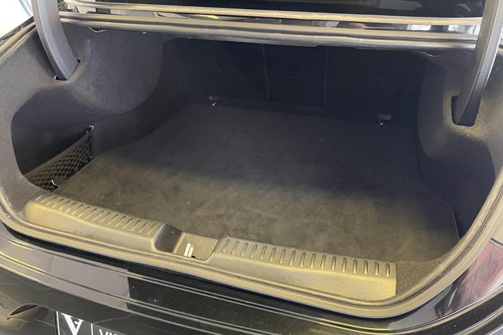 Sort Mercedes CLA250+ fra 2025