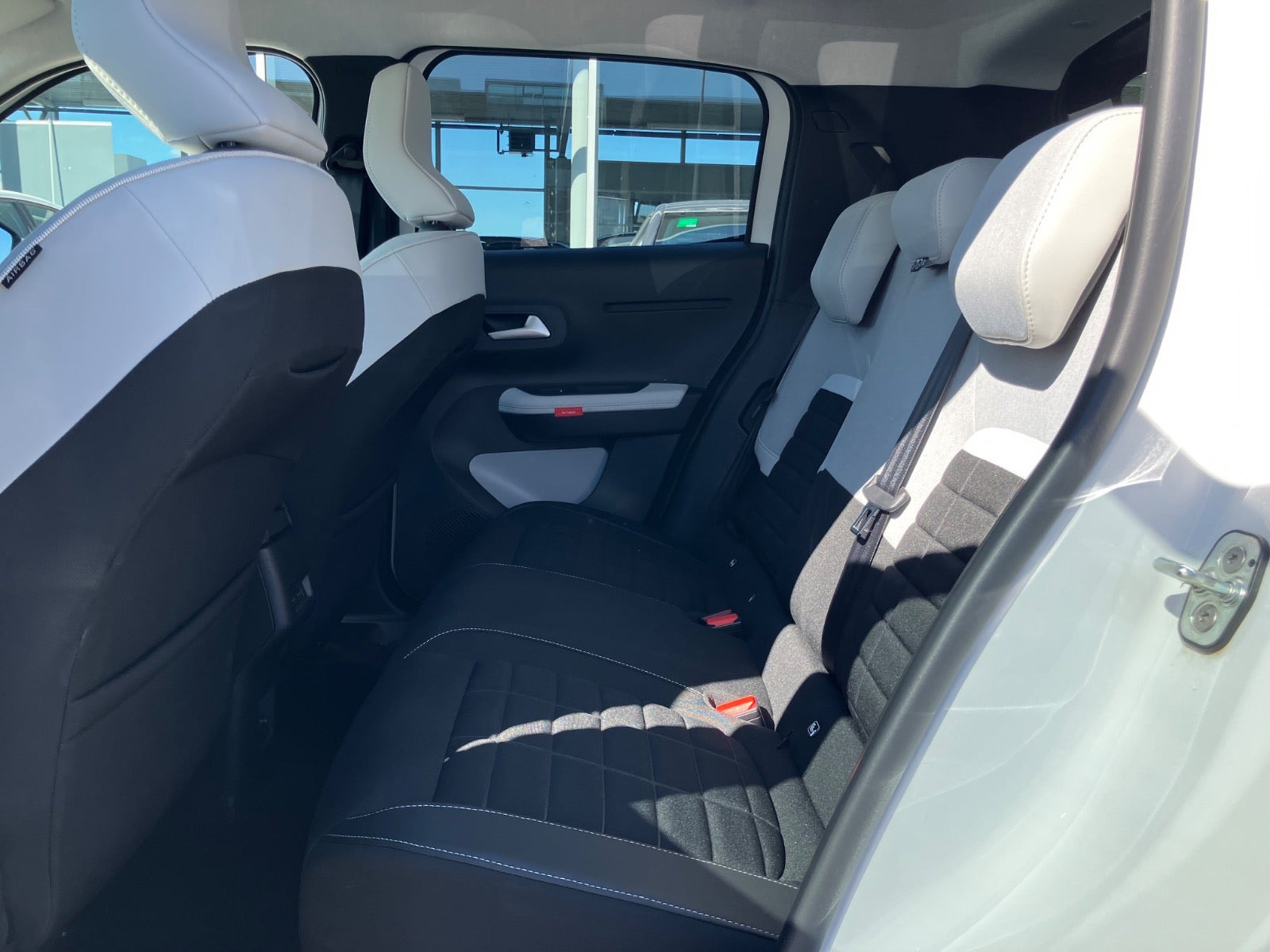 Hvid Citroën ë-C3 fra 2025