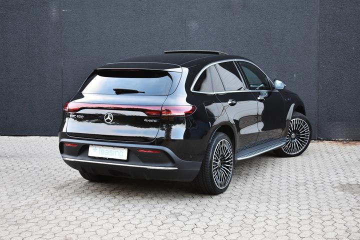 Sort Mercedes EQC400 fra 2023