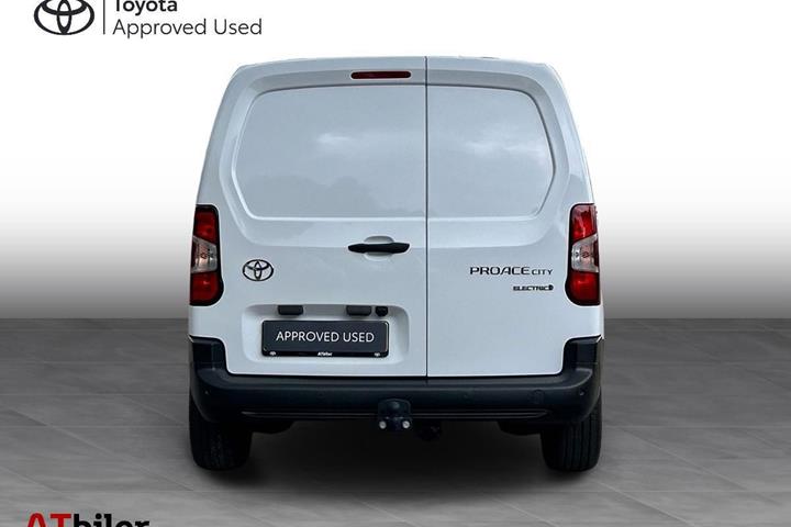 Hvid Toyota Proace City Electric fra 2025
