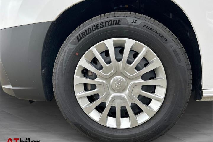 Hvid Toyota Proace City Electric fra 2025