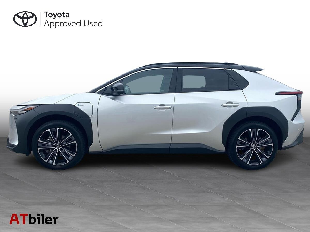 undefined Toyota BZ4X fra 2025