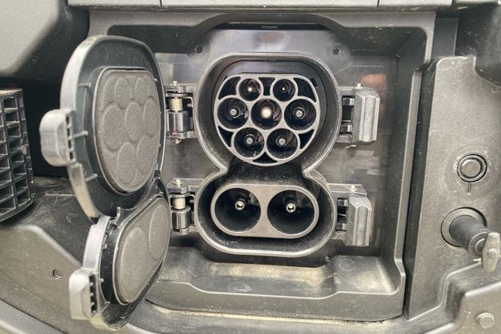 undefined Toyota BZ4X fra 2025