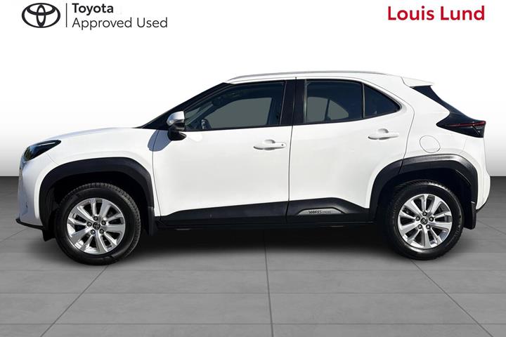 Hvid Toyota Yaris Cross fra 2022