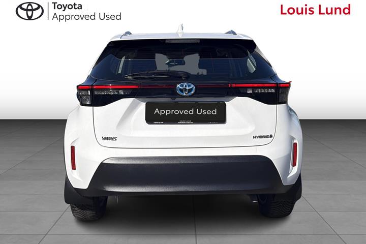 Hvid Toyota Yaris Cross fra 2022