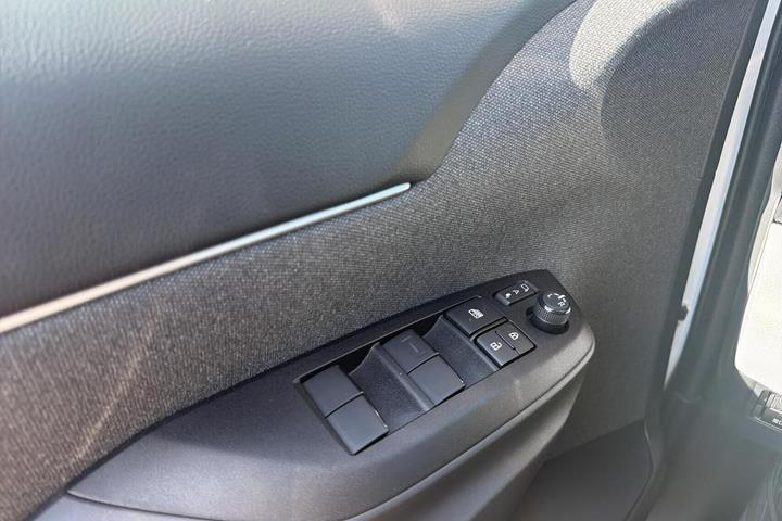 Hvid Toyota Yaris Cross fra 2022