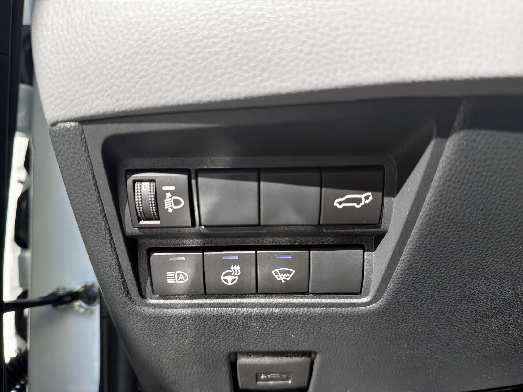Hvid Toyota Yaris Cross fra 2022