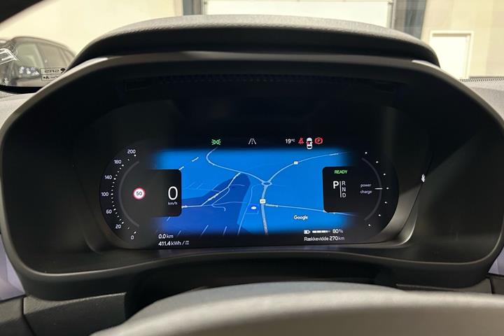 Hvid Volvo XC40 fra 2023