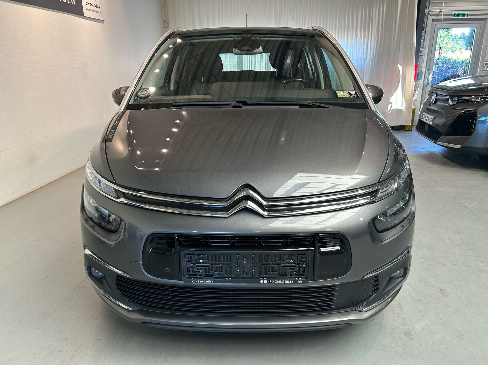 Grå Citroën Grand C4 SpaceTourer fra 2021