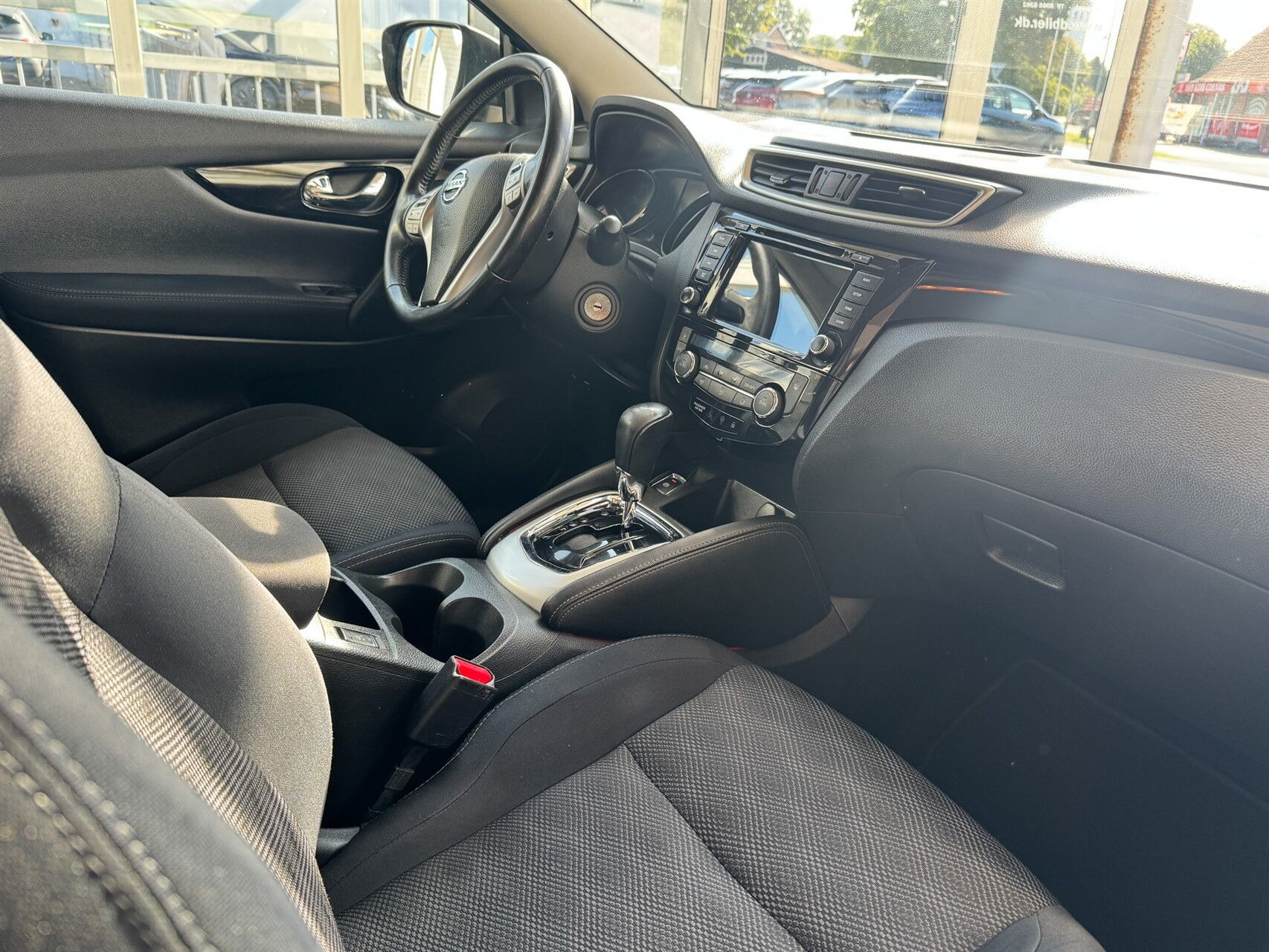 Bronze Nissan Qashqai fra 2016