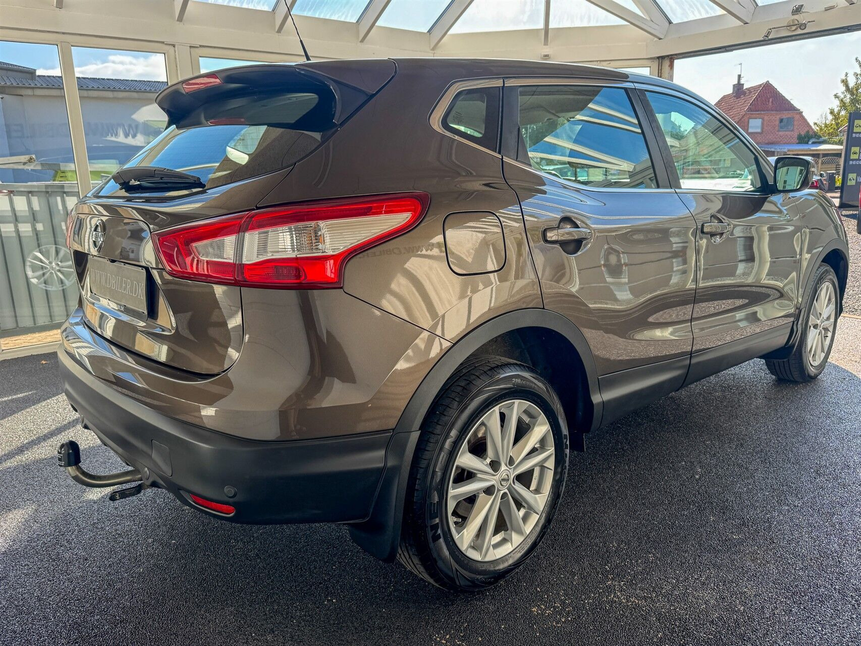 Bronze Nissan Qashqai fra 2016