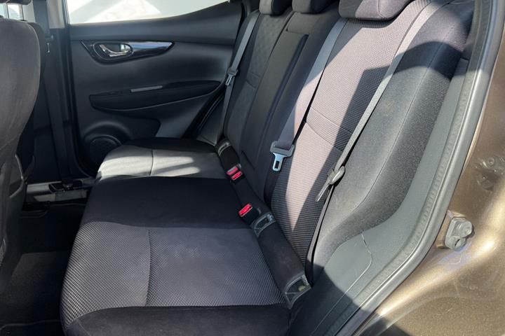 Bronze Nissan Qashqai fra 2016