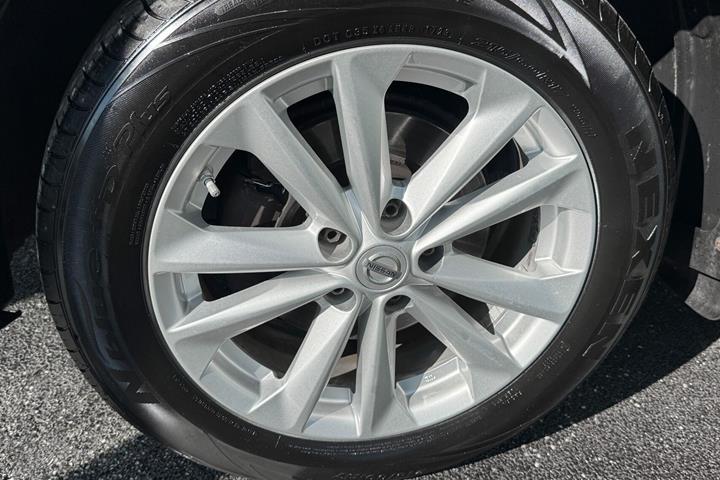 Bronze Nissan Qashqai fra 2016