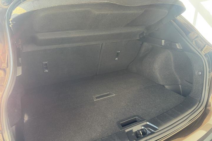 Bronze Nissan Qashqai fra 2016