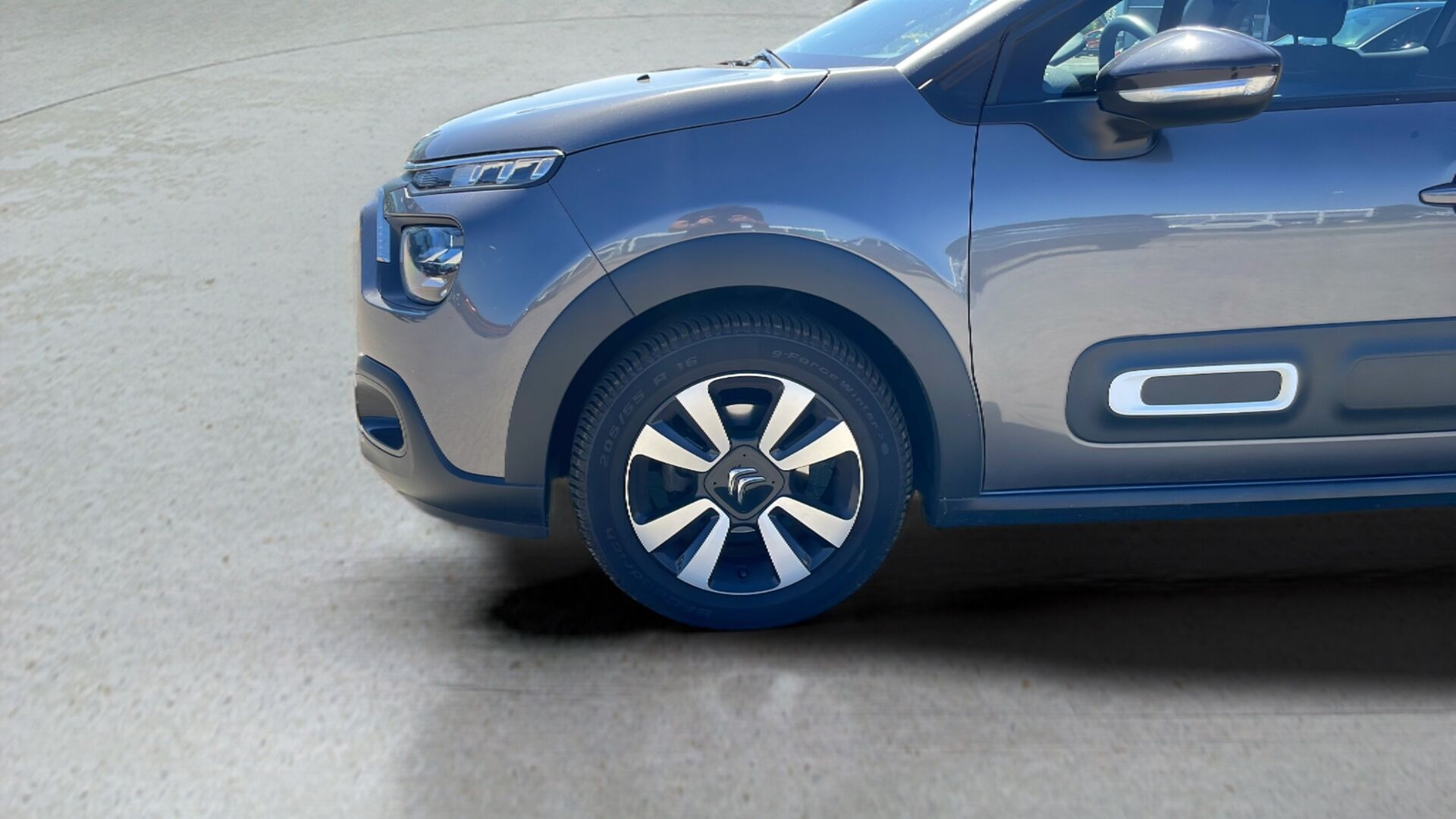 Grå Citroën C3 fra 2021
