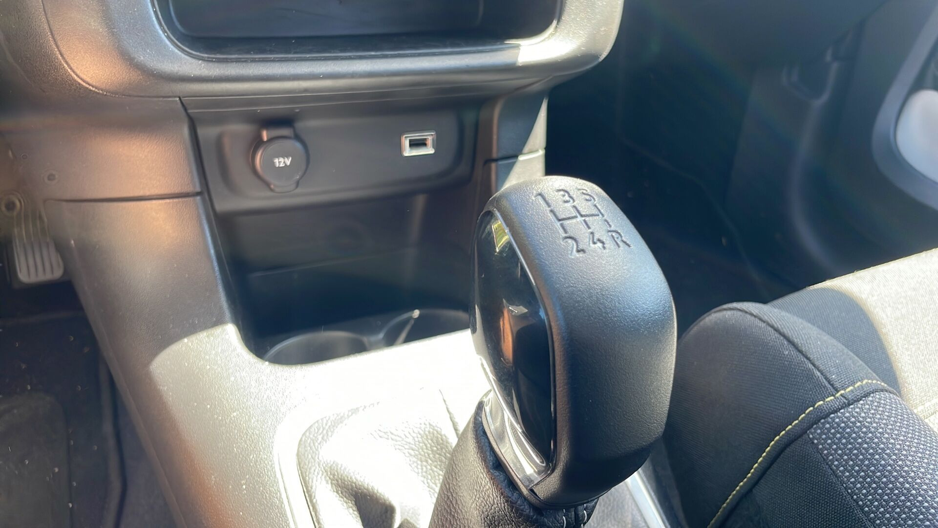Grå Citroën C3 fra 2021