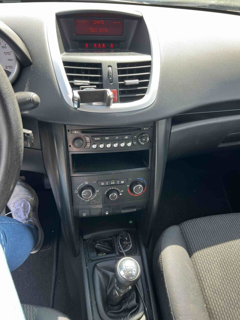 undefined Peugeot 207 fra 2010