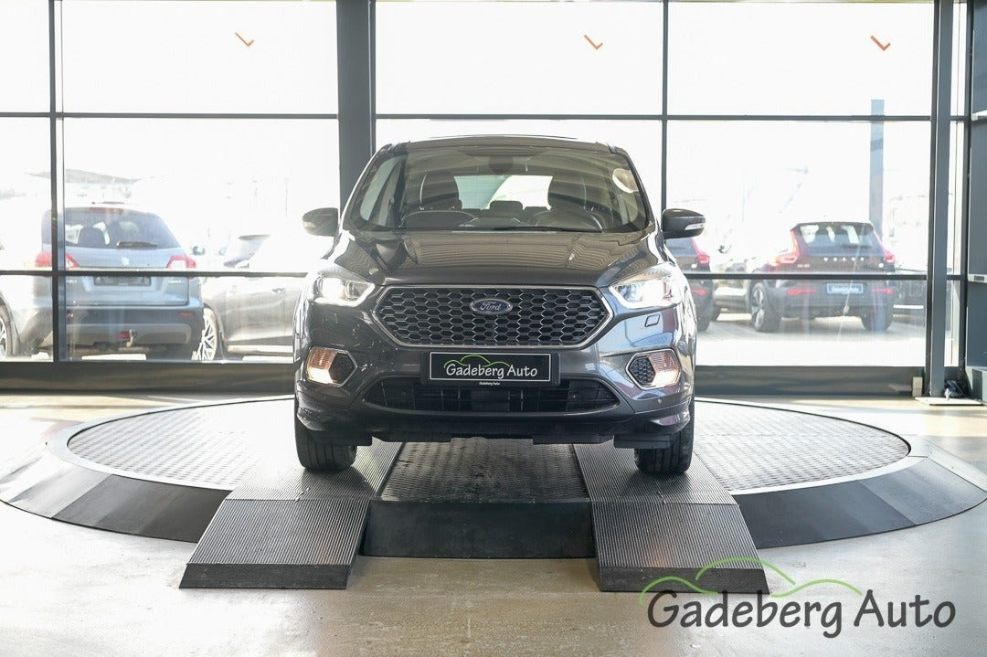 Grå Ford Kuga fra 2018