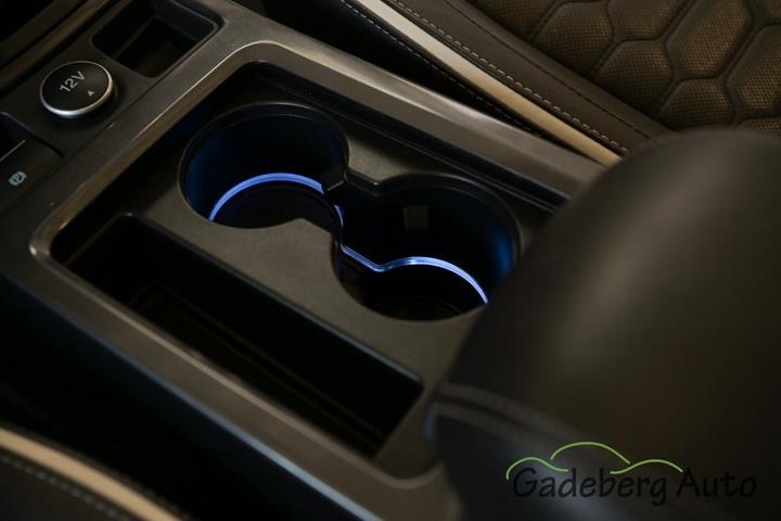 Grå Ford Kuga fra 2018
