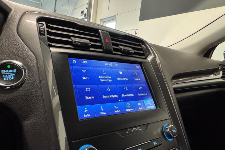 Sort Ford Mondeo fra 2019