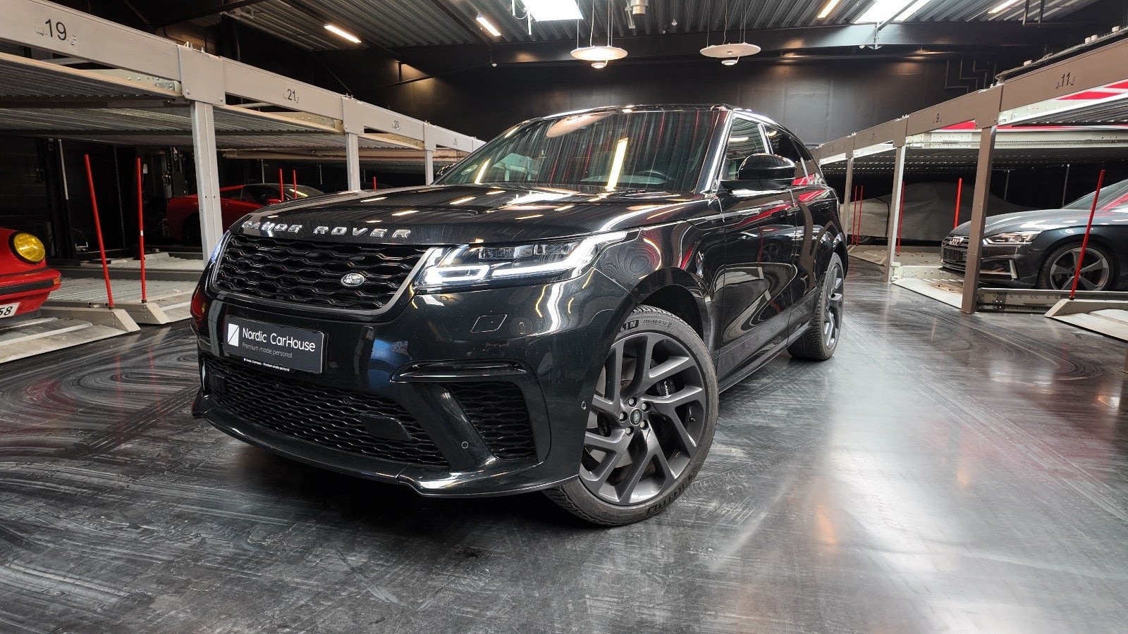 Sort Land Rover Range Rover Velar fra 2020