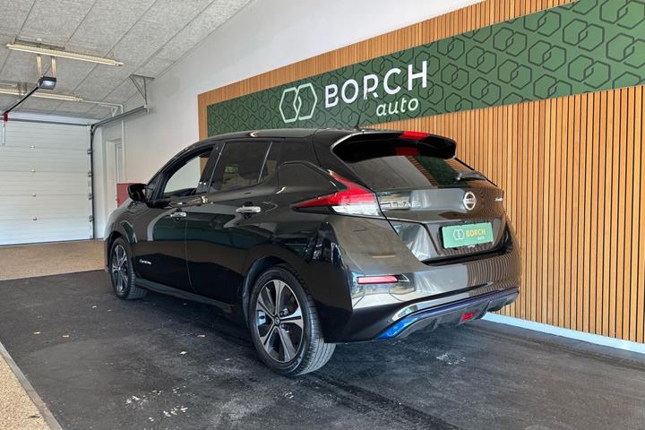 Sort Nissan Leaf fra 2018