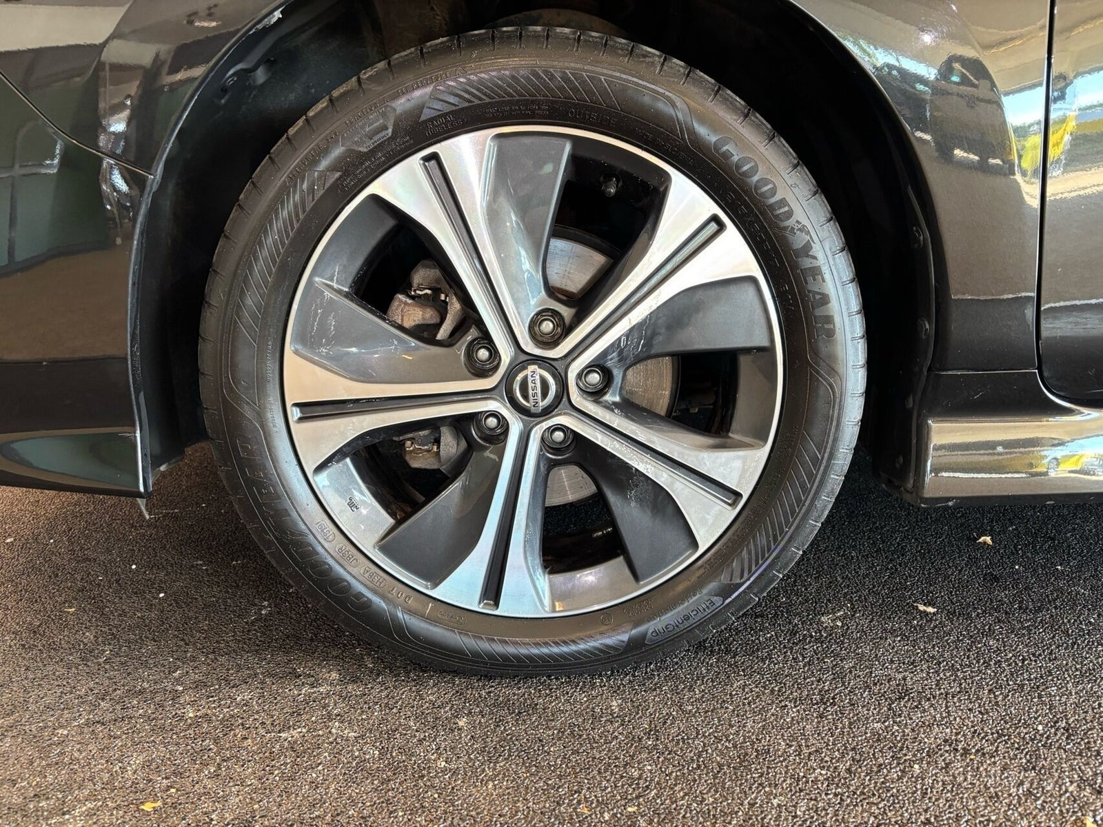 Sort Nissan Leaf fra 2018