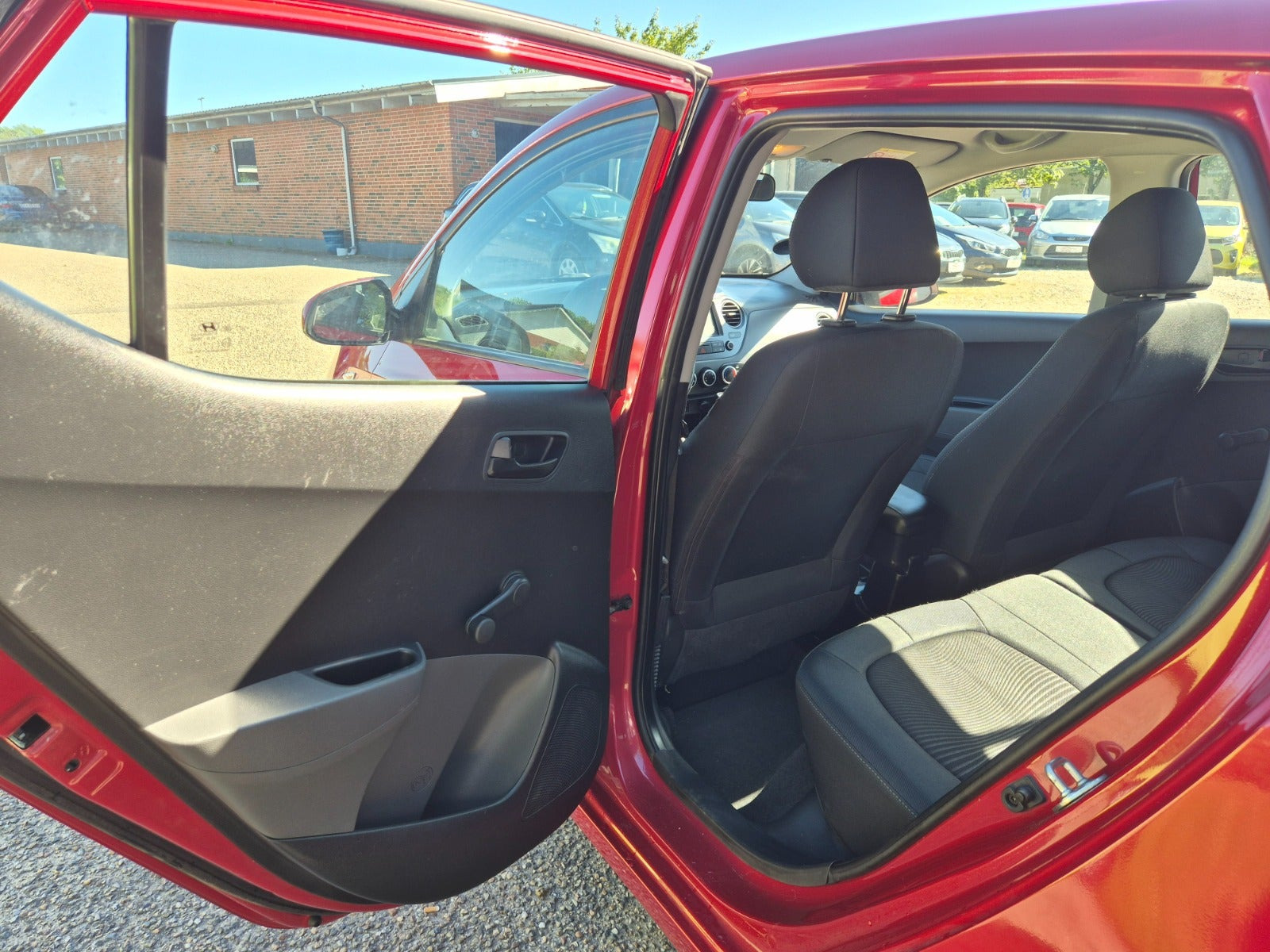 Grøn Hyundai i10 fra 2019