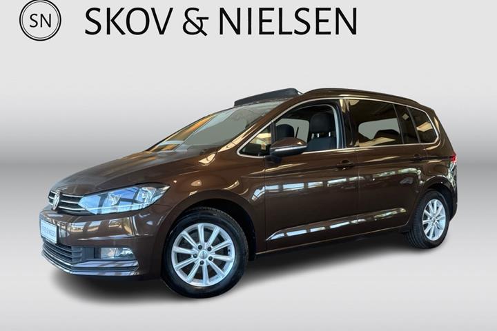 Brun VW Touran fra 2017