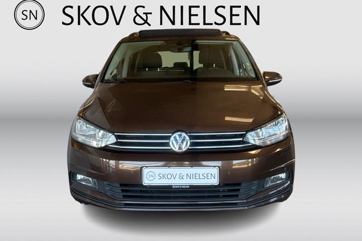 Brun VW Touran fra 2017