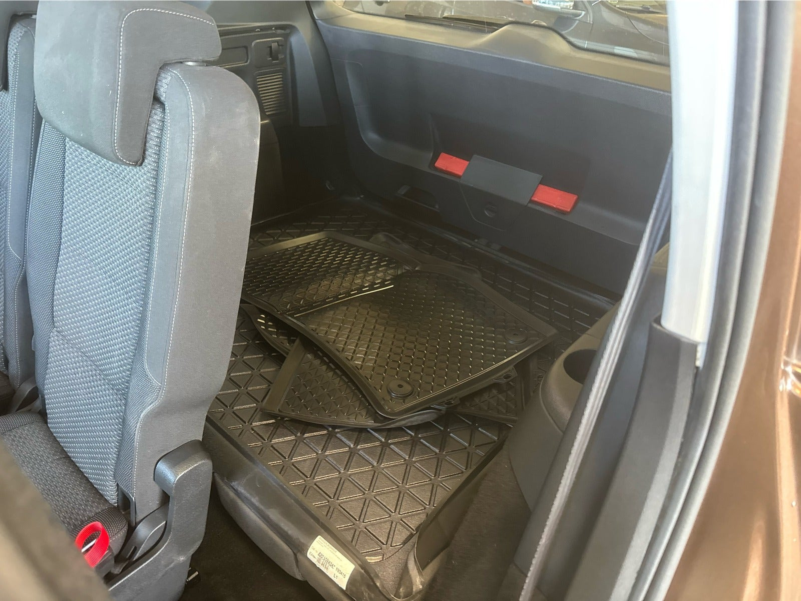 Brun VW Touran fra 2017