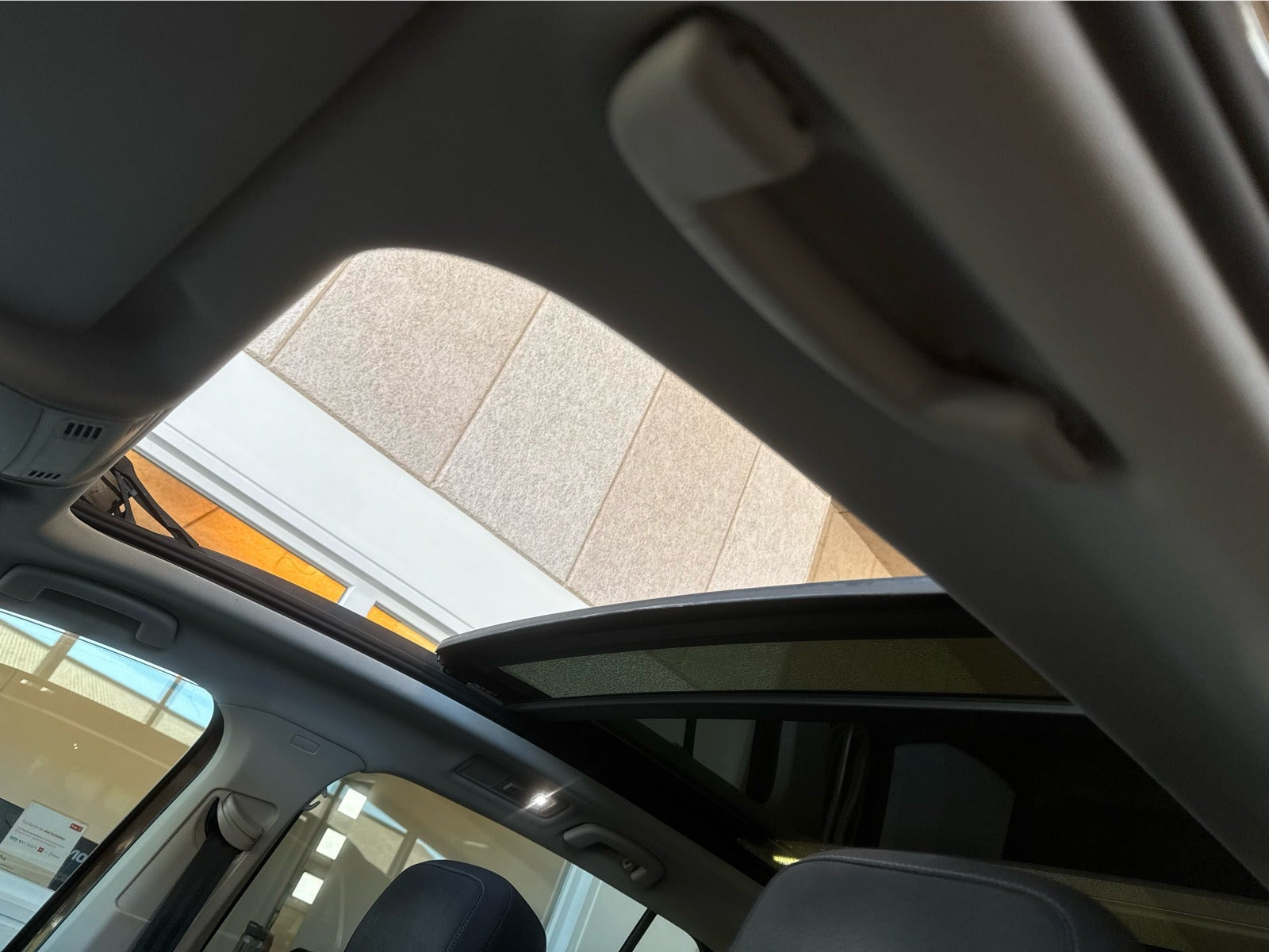 Brun VW Touran fra 2017