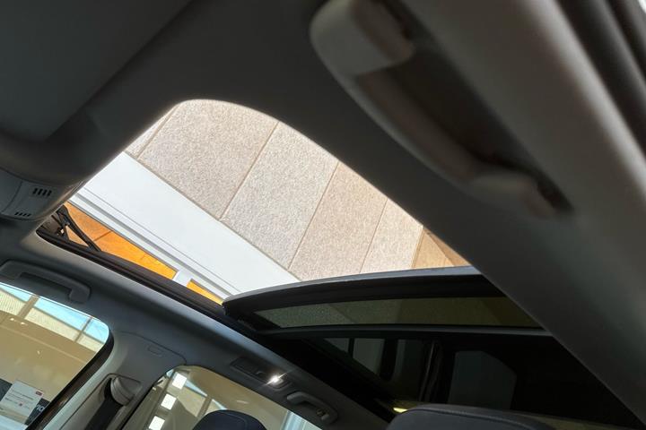 Brun VW Touran fra 2017