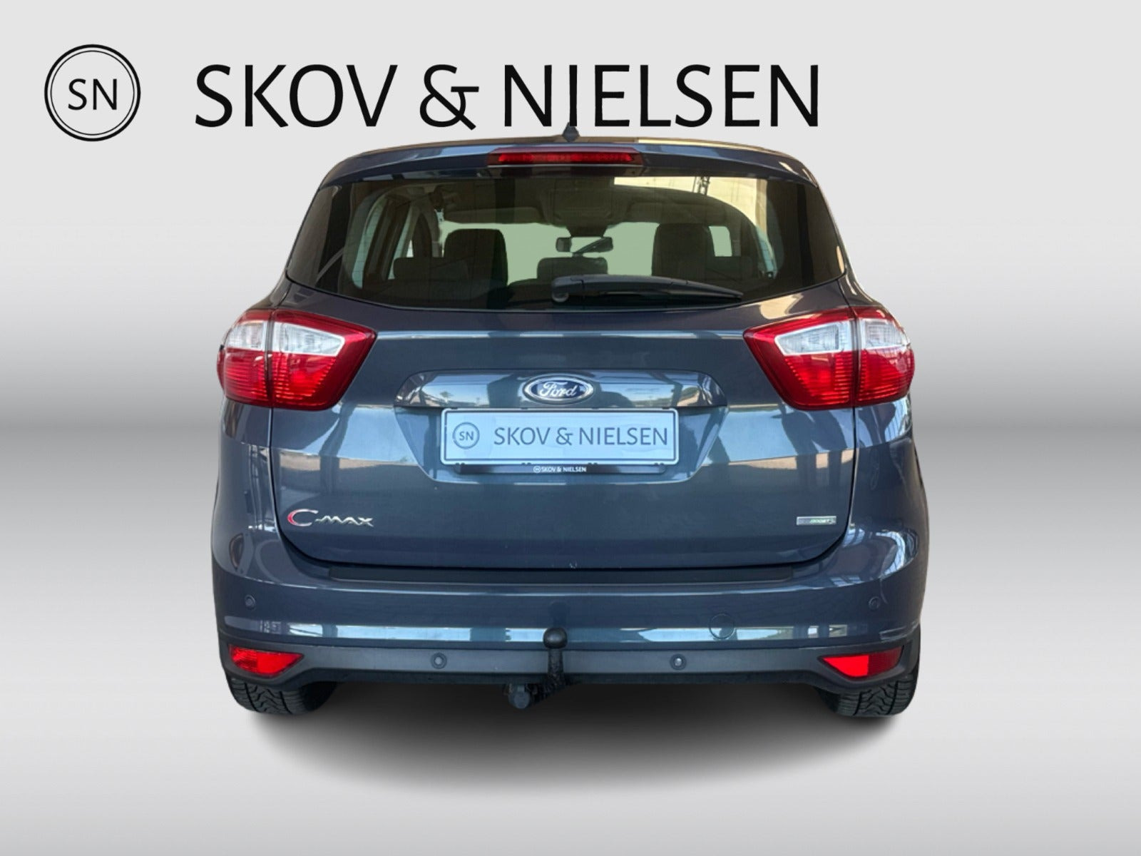 Grå Ford C-MAX fra 2014