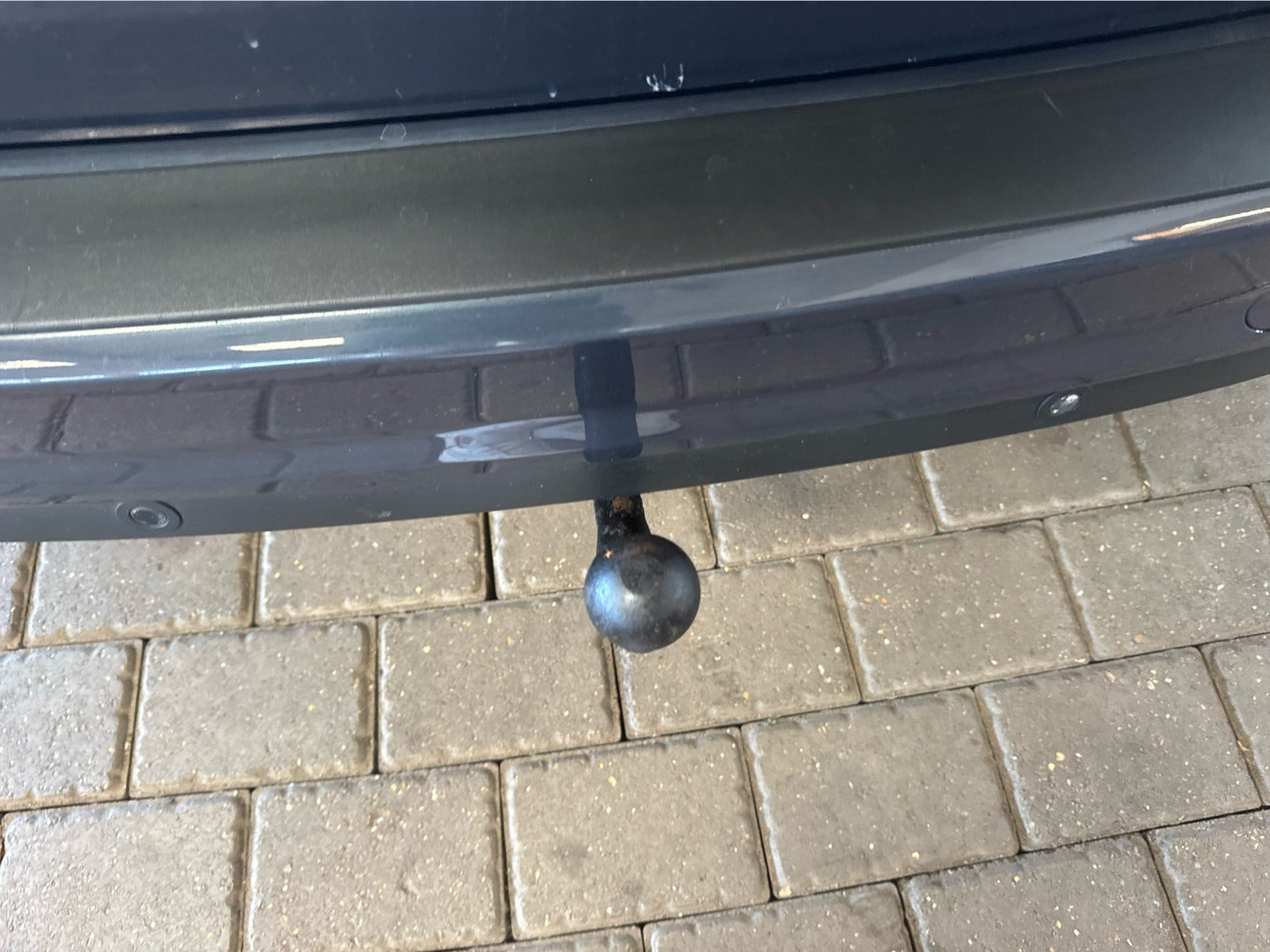 Grå Ford C-MAX fra 2014