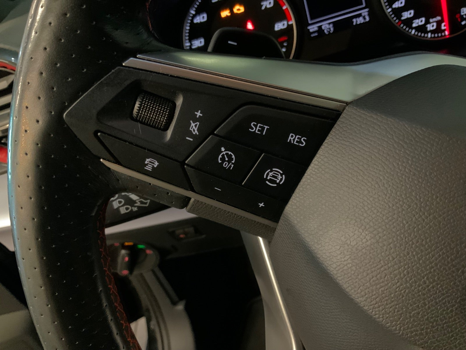 Sort Seat Arona fra 2023