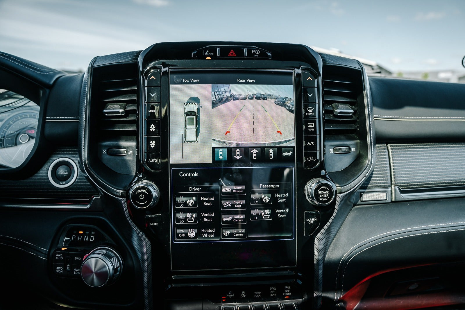 Hvid Dodge RAM 1500 fra 2020
