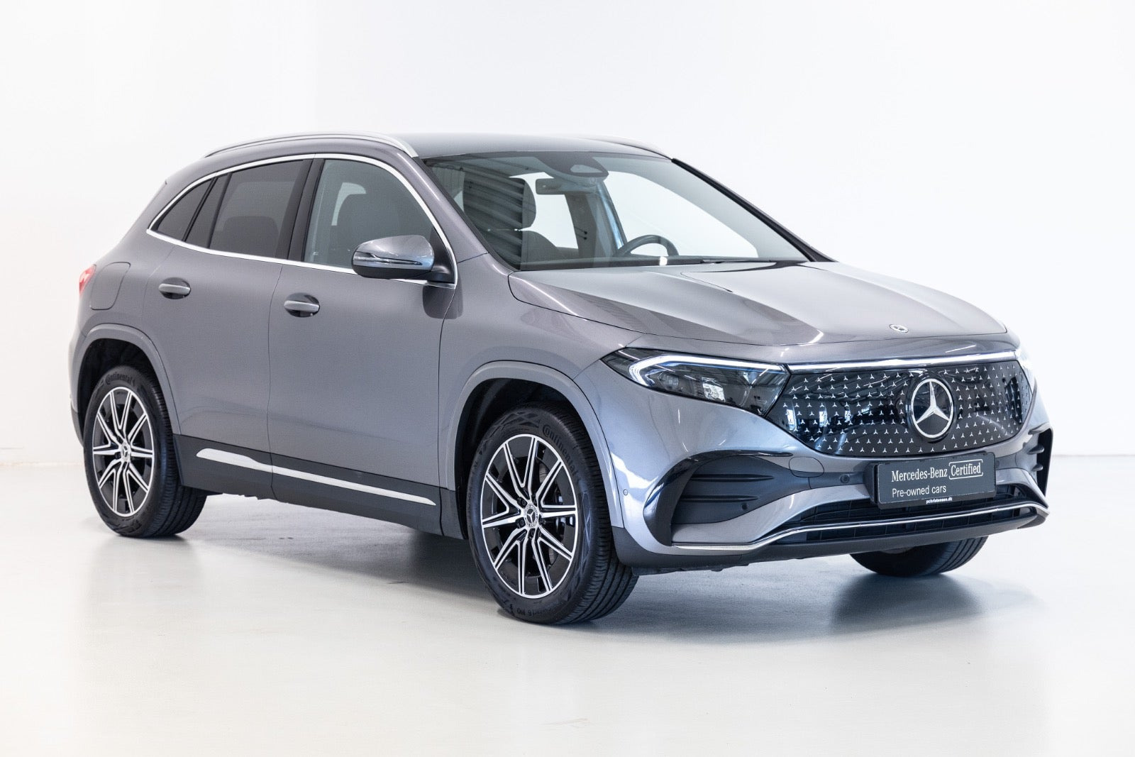 Grå Mercedes EQA350 fra 2025