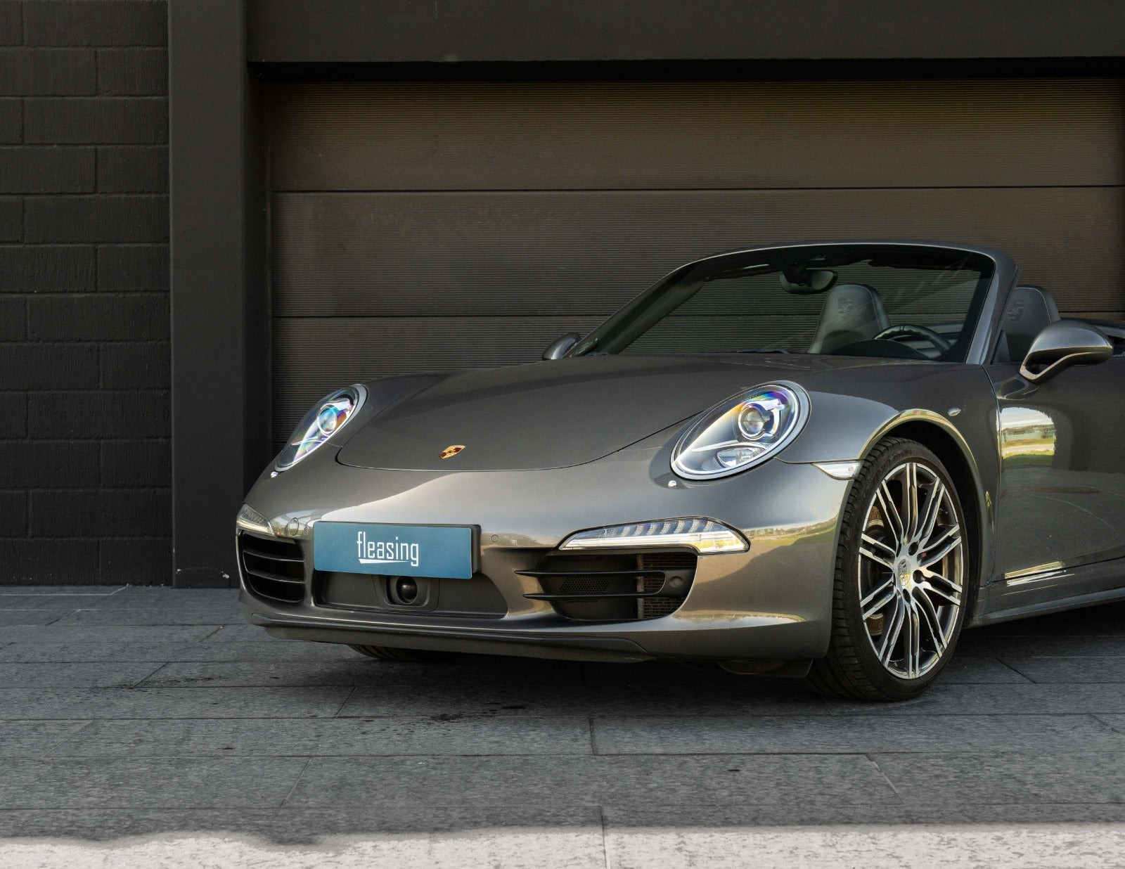 Grå Porsche 911 Carrera 4S fra 2015